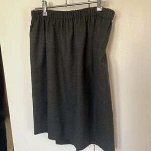 Jefferey Roberts Grey Wool Skirt, Size Medium